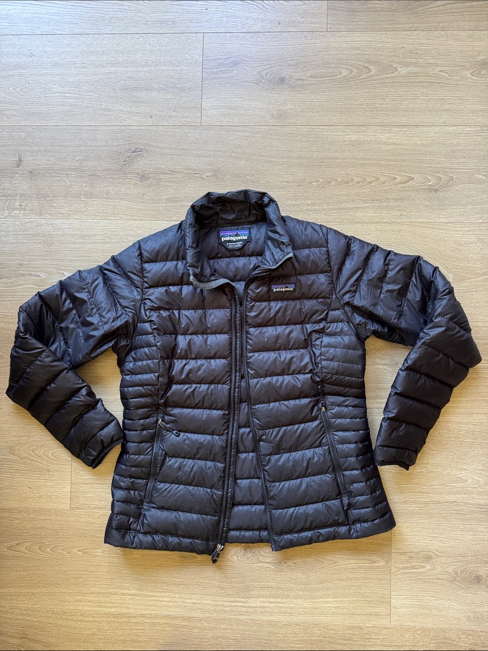 BLACK PUFF JACKET | PATAGONIA